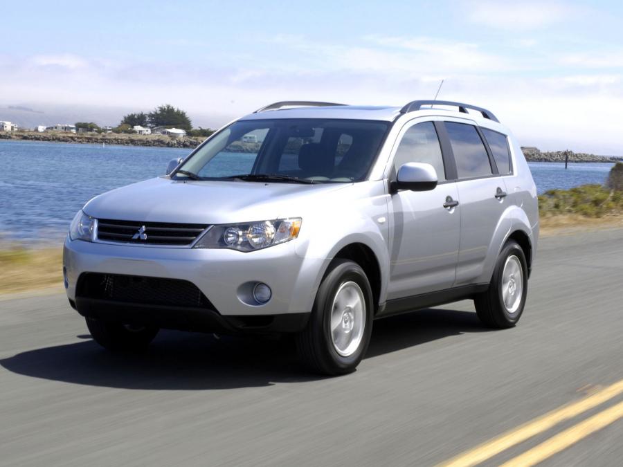  Mitsubishi Outlander 2007 года  (US) (фото 5 из 30)